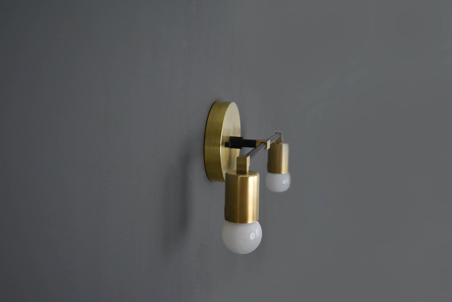 Modern Brass Wall Sconce Vanity Gold Brass 2 Bulb Round Sconce