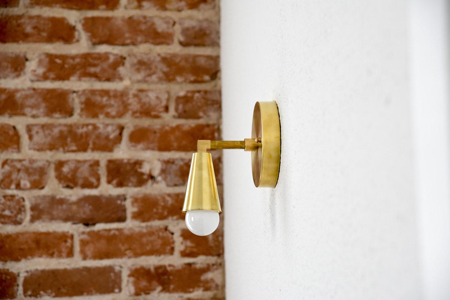 Wall Sconce Single Cone Light Vanity Lamp