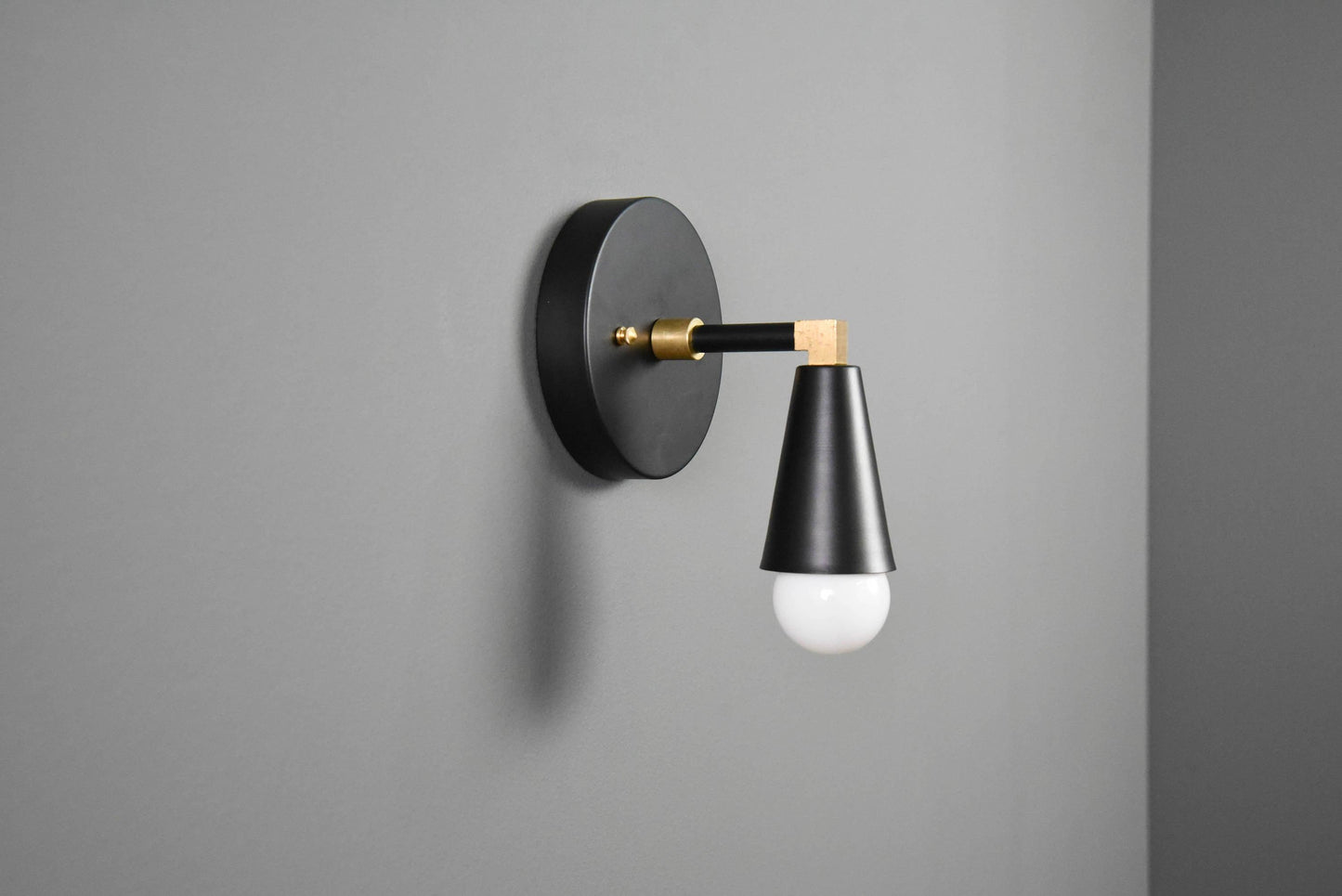 Wall Sconce Single Cone Light Vanity Lamp
