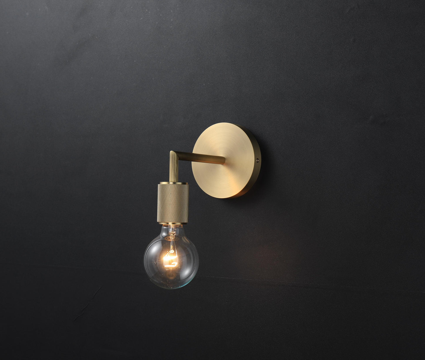 Elegant Copper Wall Light with Glass Lamp Shade – Modern Lighting Fixture