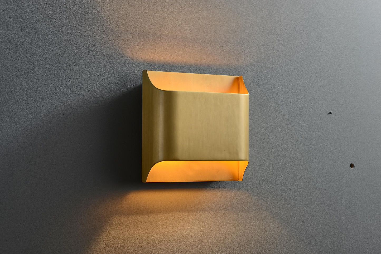 Modern Bronze Wall Lamp Luxury Brass Copper Hanging Light Fixture Antique Mid-Century Design