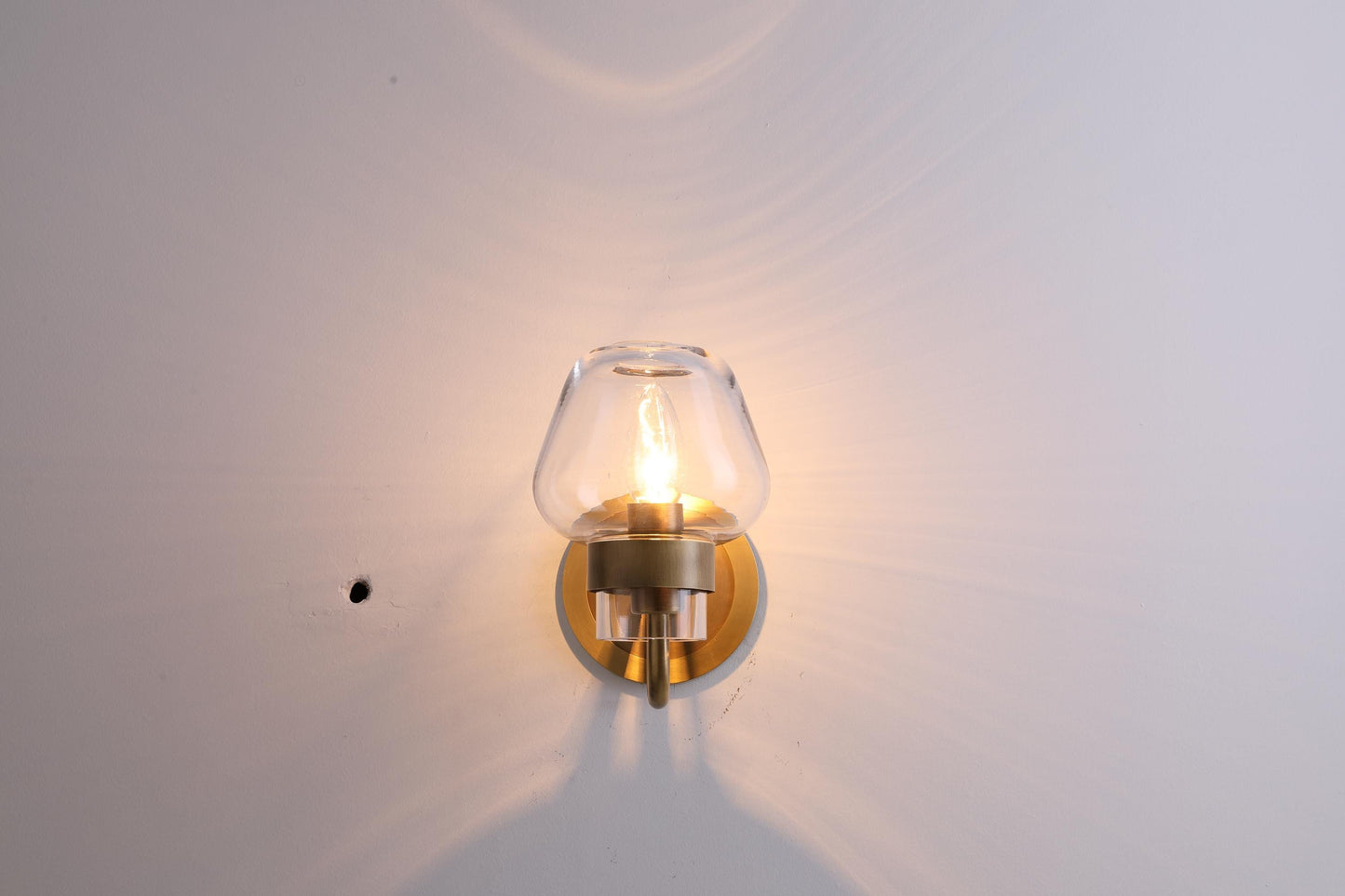 Antique-Style Copper and Glass Wall Lamp in Bronze Finish for Elegant Home Lighting