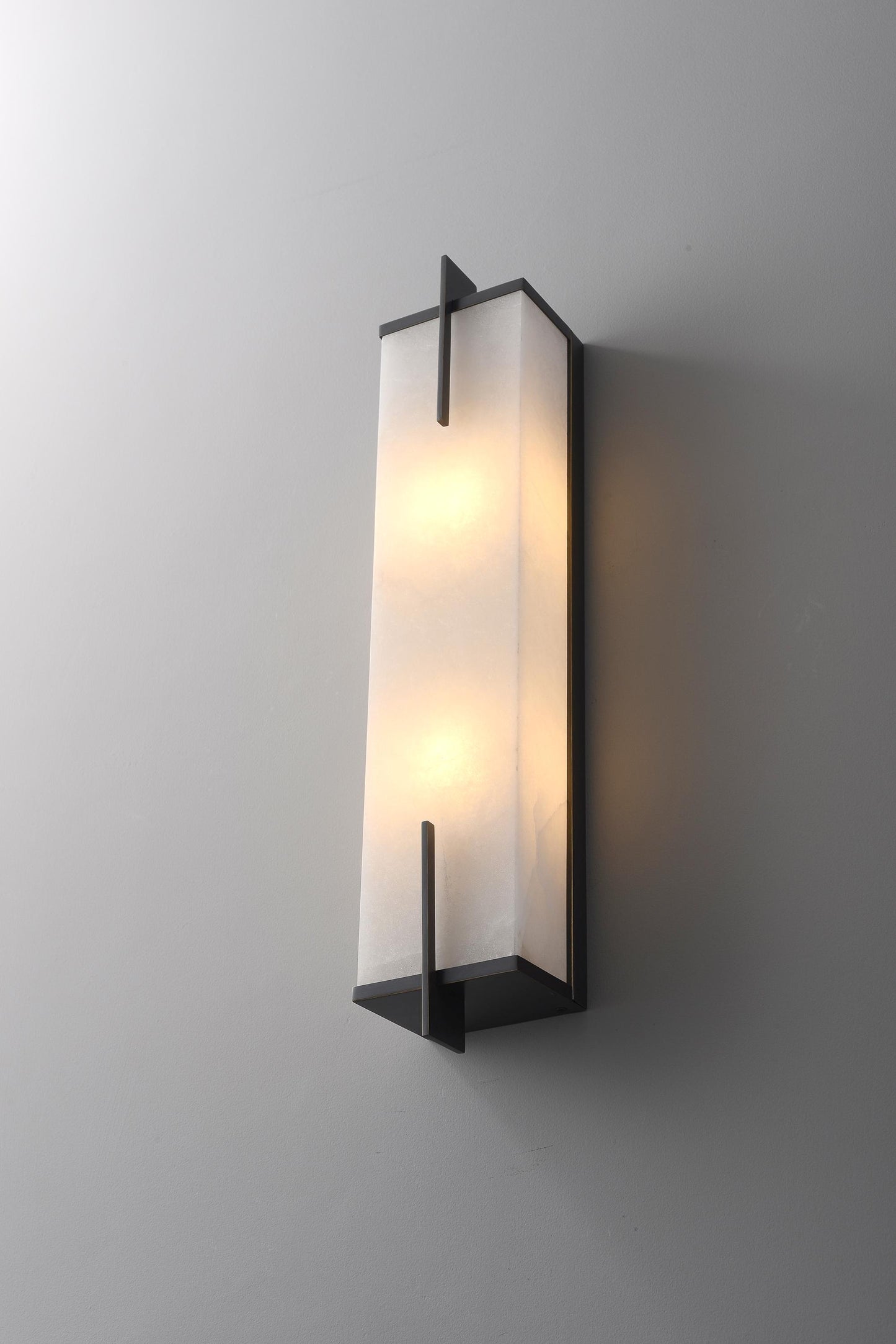 Stylish Black Copper Wall Lamp with Marble Accent – Elegant and Contemporary Wall Sconce