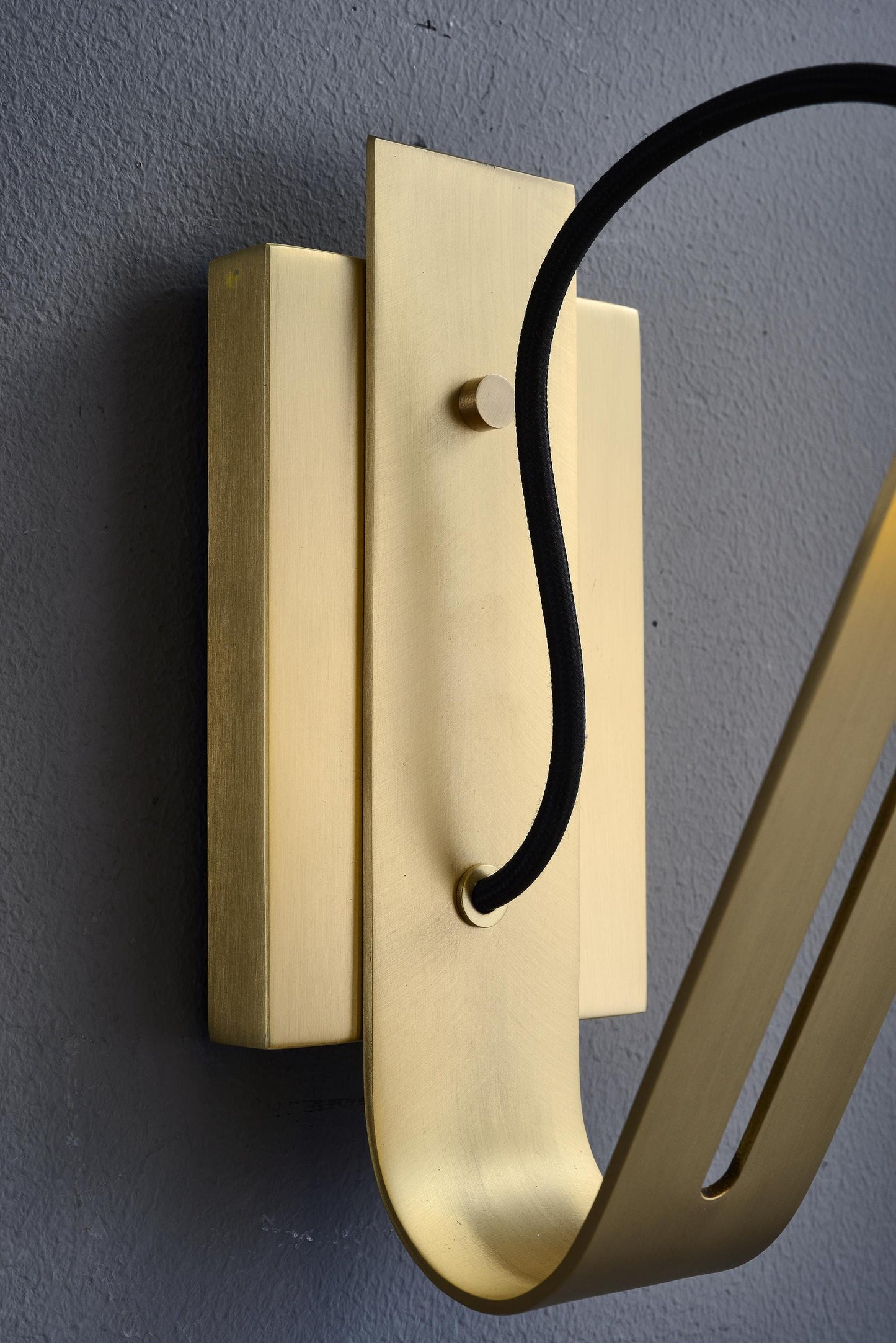 Handcrafted Industrial Copper and Glass Wall Lamp – A Contemporary, Minimalist, and Elegant Lighting Fixture