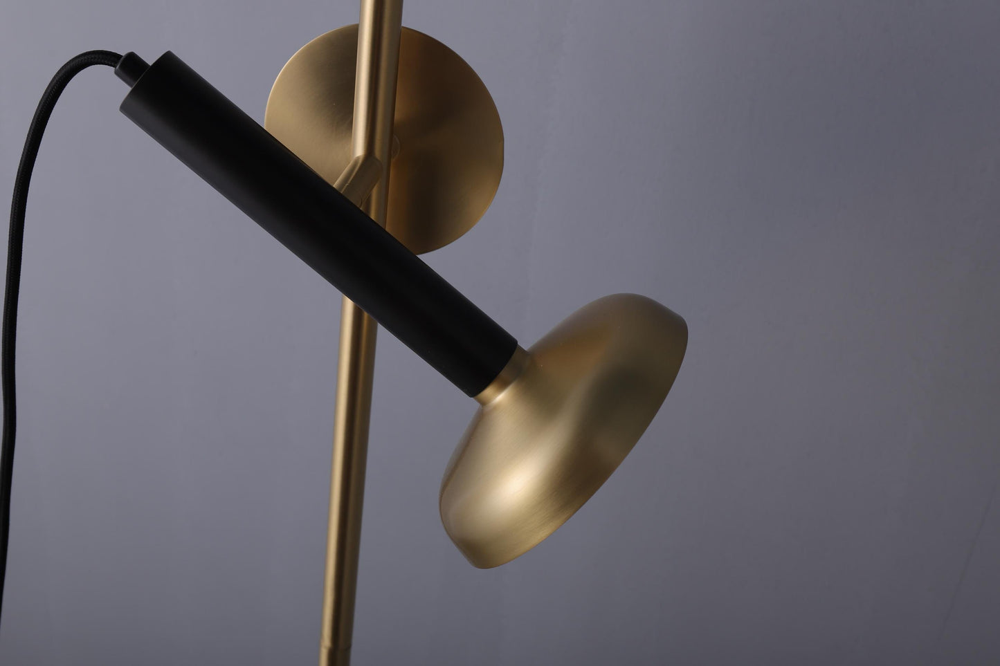 Elegant Copper and Marble Table Lamp – Modern Black and Copper Desk Lighting with Marble Base for Unique Home Decor