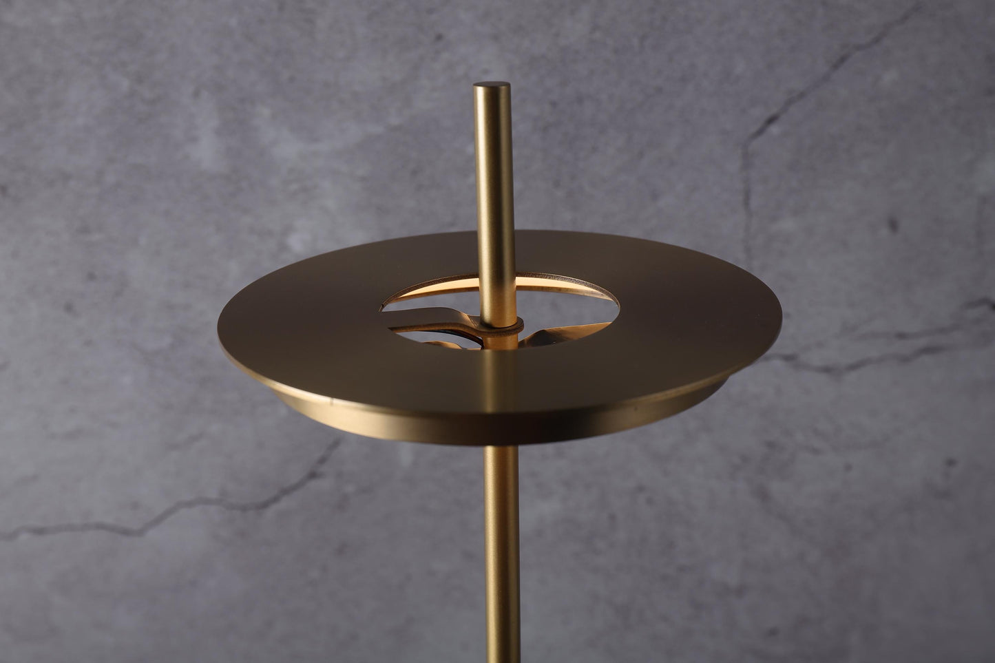 Modern Copper Metal Desk Light, Rustic Copper Home Decor Lamp, Stylish Copper Accent Lighting Fixture