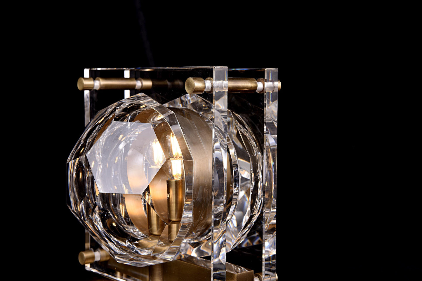 Antique Copper Crystal Table Lamp in Bronze Finish | Luxury Lighting for Living Rooms