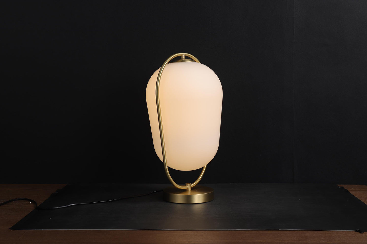 High-Quality Copper Table Lamp with Sleek Aluminum Stand | Minimalist Design for Modern Desk Lighting