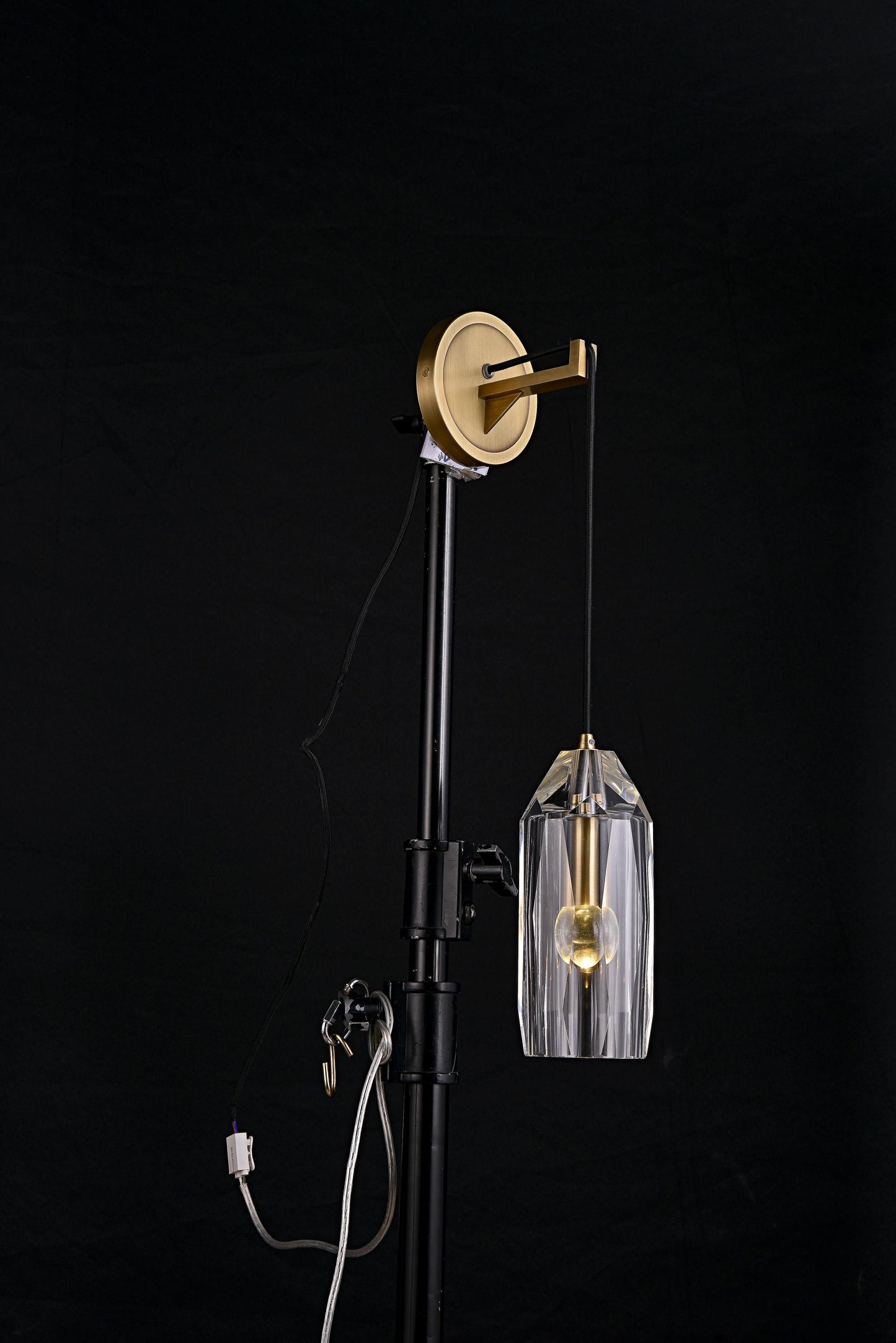 Modern Bronze Dining Room Chandelier with Copper and Crystal Accents - Elegant Pendant Light Fixture