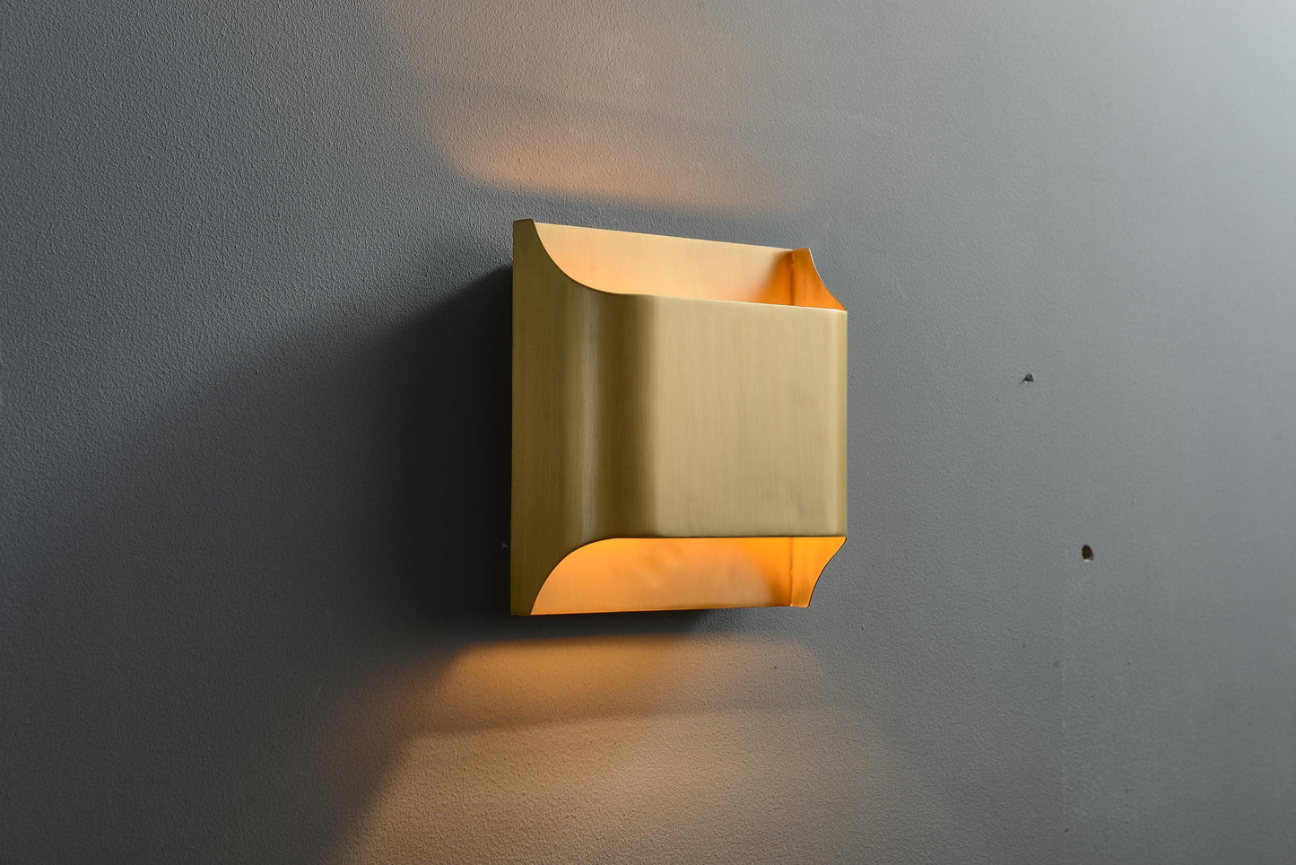 Modern Bronze Wall Lamp Luxury Brass Copper Hanging Light Fixture Antique Mid-Century Design