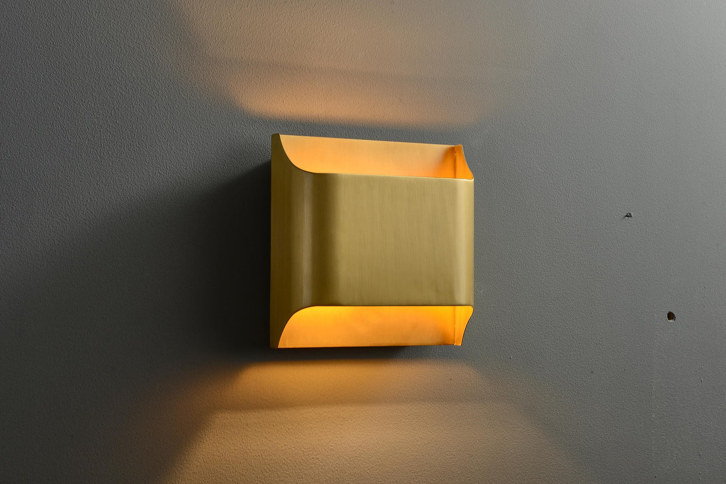 Modern Bronze Wall Lamp Luxury Brass Copper Hanging Light Fixture Antique Mid-Century Design