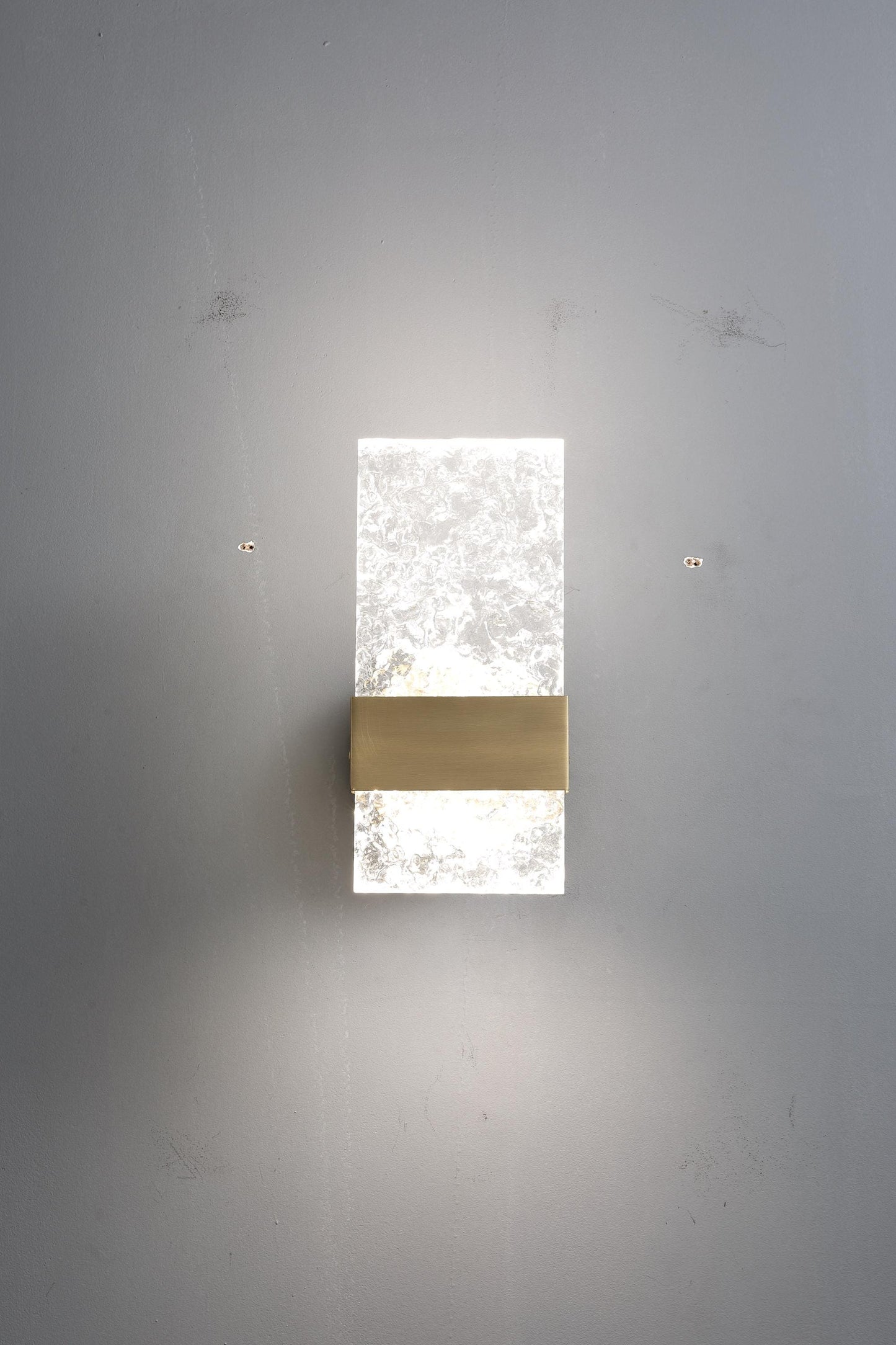 Vintage Sconce Stone Pattern Acrylic and Copper Wall Lamp