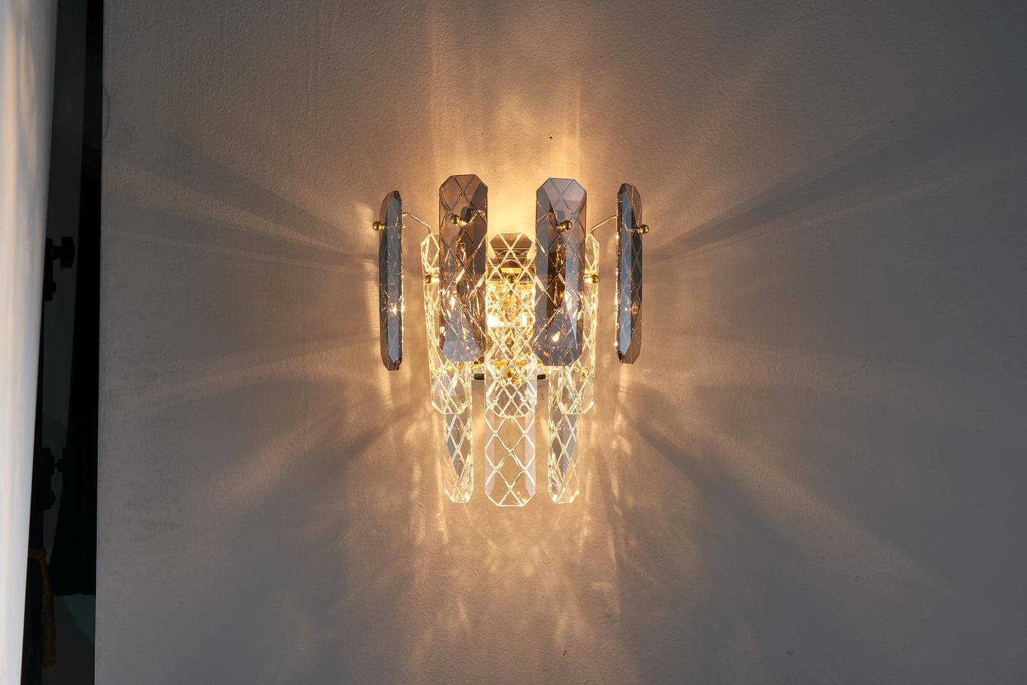 Luxury Electroplating Gold Wall Lamp with K9 Crystal and Clear Light – Modern Gold Hardware Wall Sconce