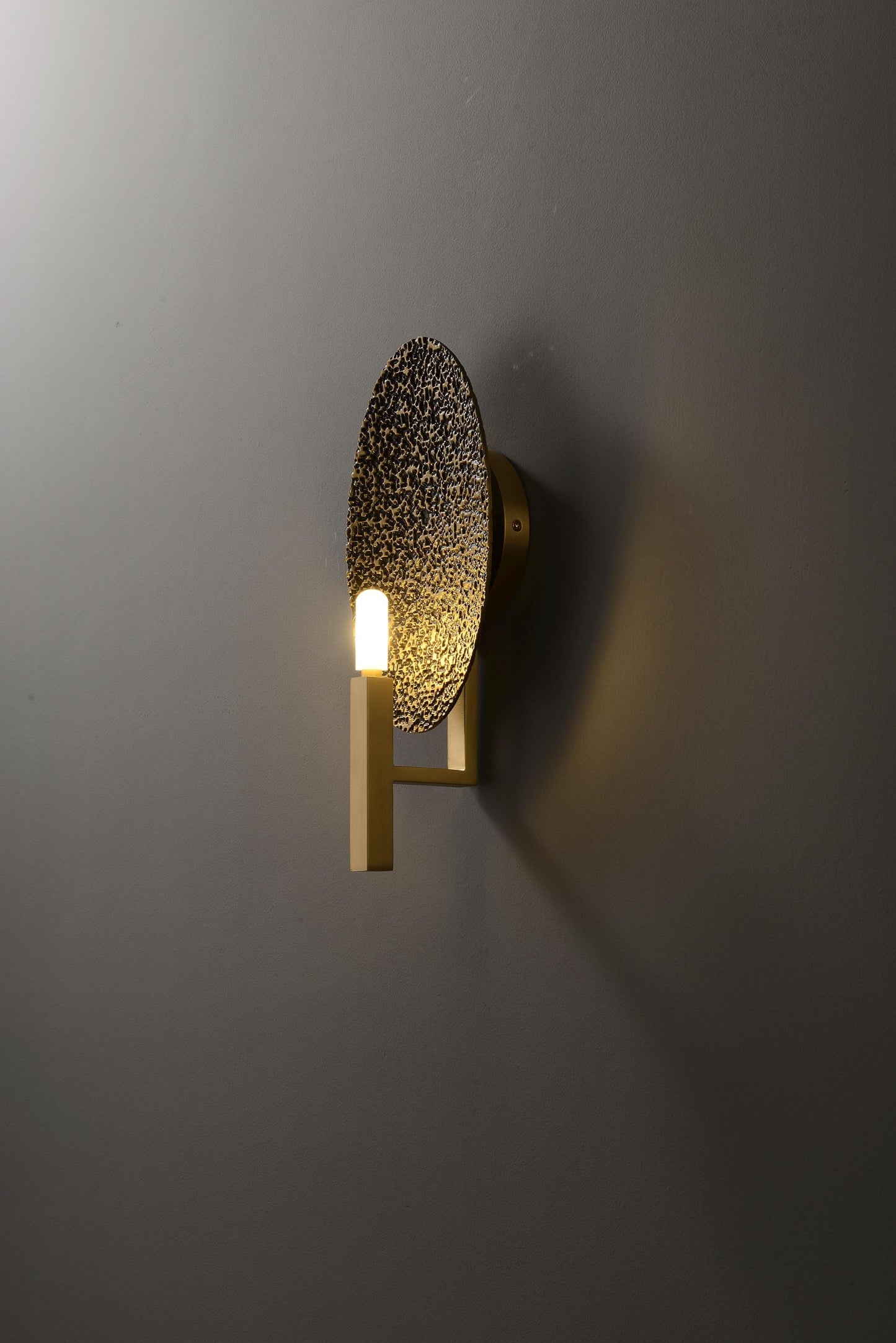 Copper Wall Sconce Brass Lamp Body – Elegant Light Fixture for Any Space