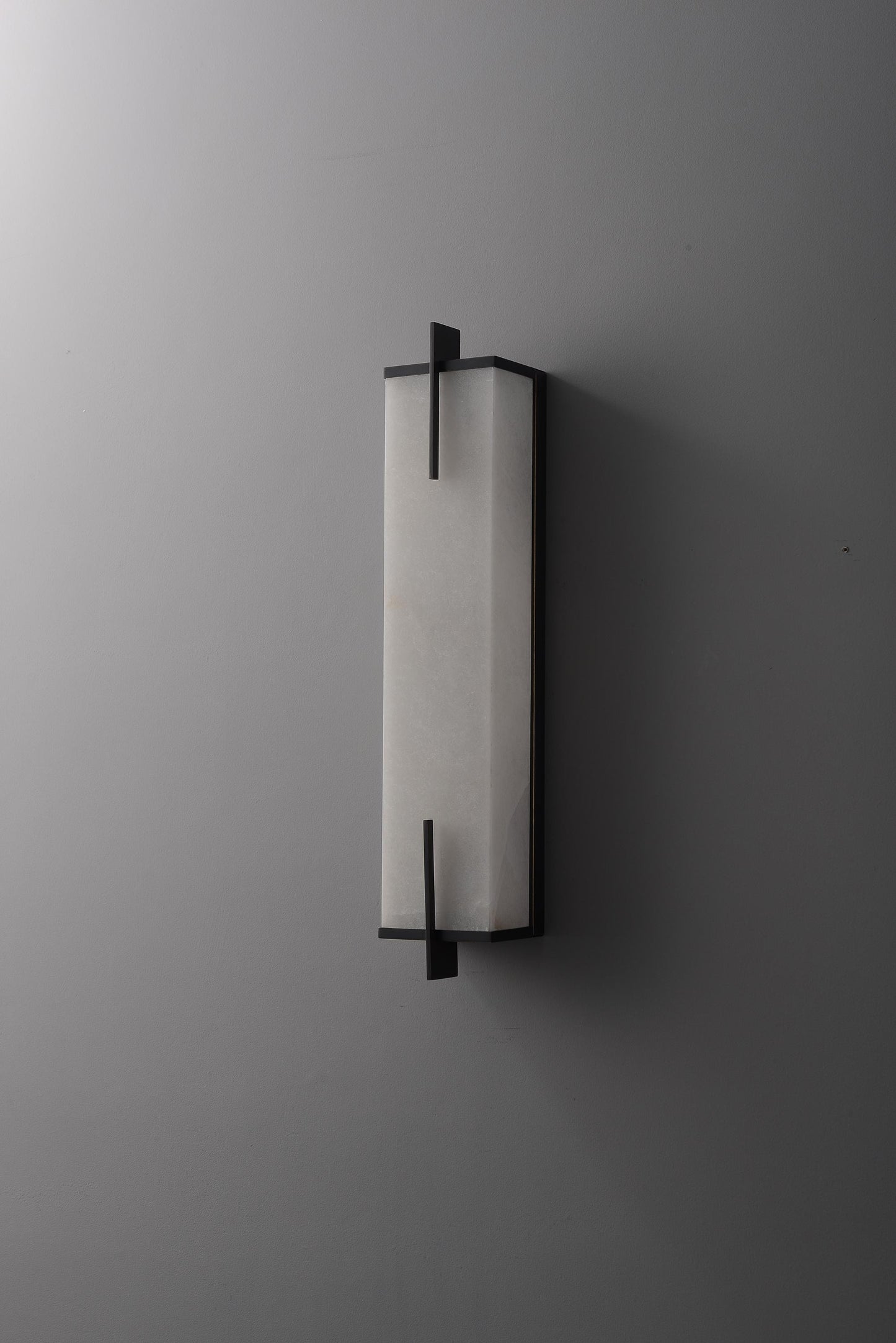 Stylish Black Copper Wall Lamp with Marble Accent – Elegant and Contemporary Wall Sconce