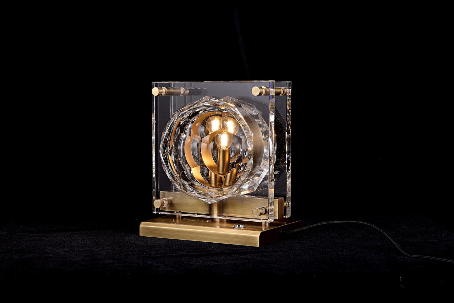 Antique Copper Crystal Table Lamp in Bronze Finish | Luxury Lighting for Living Rooms