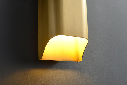 Antique Copper Wall Lamp Mid-Century Brass Lamp Elegant Design