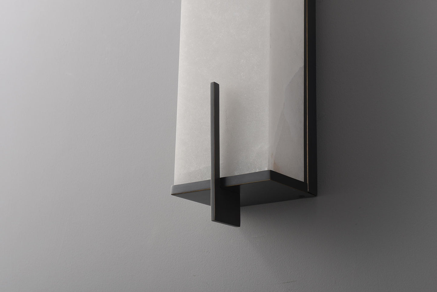Stylish Black Copper Wall Lamp with Marble Accent – Elegant and Contemporary Wall Sconce