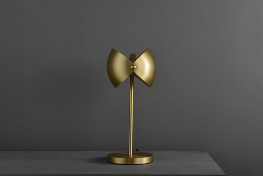 Artistic Vintage Copper Table Lamp | Minimalist, Sustainable Lighting for Industrial Bedroom Designs